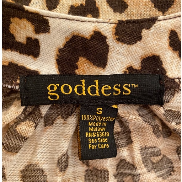 NWT Goddess Women’s Leopard Print Casual Top - Picture 4 of 4